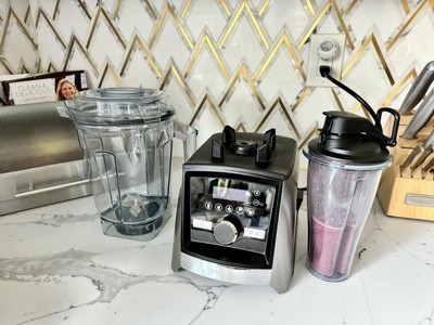 Vitamix accessories: The Blending Bowl Starter Kit and Blending Cup -  Unboxing and initial review 