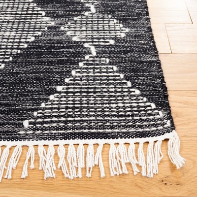 Bohemian Nomad Black and Ivory Handwoven Kilim Rug - 5' x 8'
