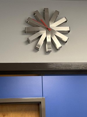 Umbra Ribbon Modern Wall Clock, Silent Non Ticking Battery Operated Quartz  Movement, Stainless Steel 