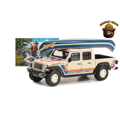 Greenlight Collectibles 1/64 2021 Jeep Gladiator With Canoe On Roof ...