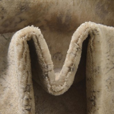 Soothing Ivory Synthetic 2'2" x 6' Indoor Runner Rug