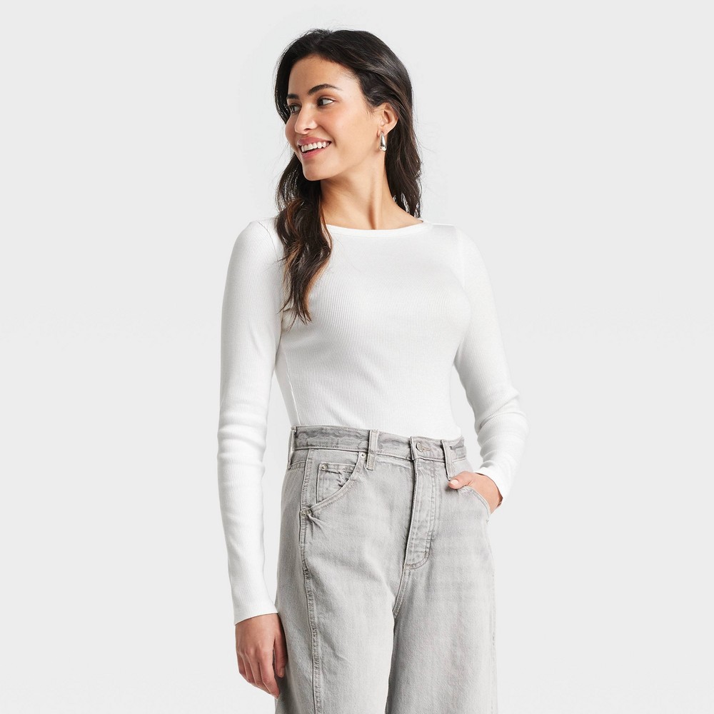 Women's Long Sleeve Boat Neck T-Shirt - Universal Thread™ White XL