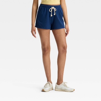 Women's Leisure Studio Mid-Rise Pull-On Shorts - Universal Thread™