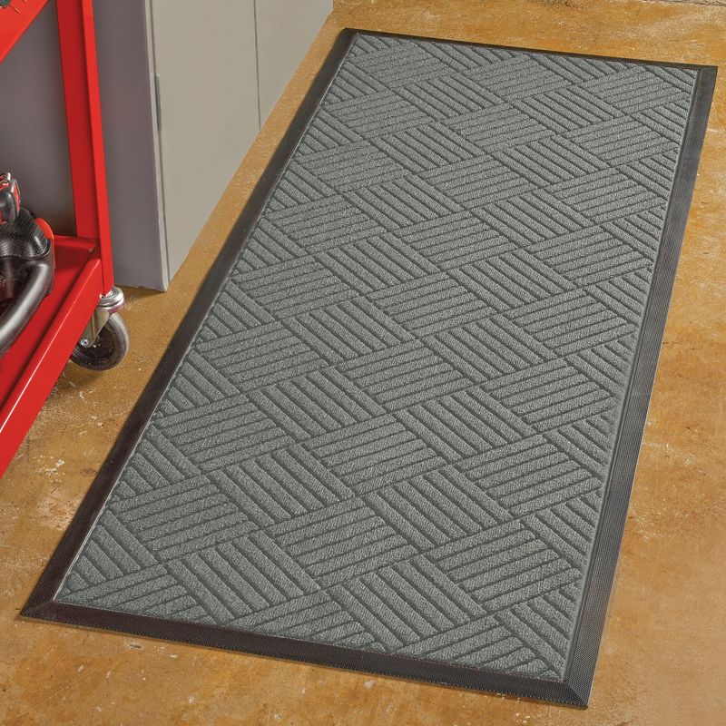 Collections Etc Rubber Skid-Resistant Tufted Utility Rug, 2 of 5