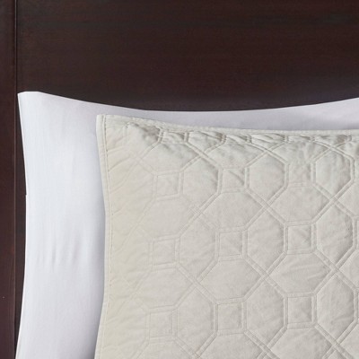 Ivory King Velvet Reversible Quilt Set