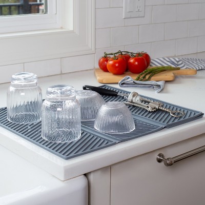 Gray Foldable Silicone Dish Drying Mat with Ribbed Surface