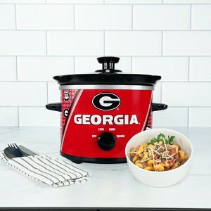 Uncanny Brands Georgia Bulldogs 2-Qt Slow Cooker - 1 of 4