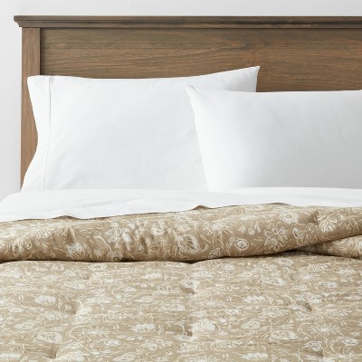 Modern Heirloom Olivia Multiple Colors/Finishes Floral Reversible Queen  Bedspread Cotton with (Cotton Fill) in the Comforters & Bedspreads  department at
