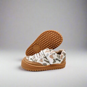 Little Love Bug Company Play Perfect Low Top Sneaker - 1 of 4