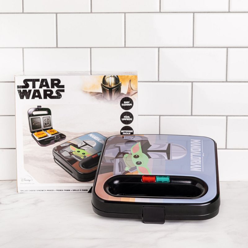 Uncanny Brands The Mandalorian Grilled Cheese Maker, 6 of 7