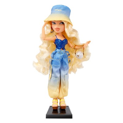 Bratz - Brandclub - Bratz x Cult Gaia Special Edition  display picture 1