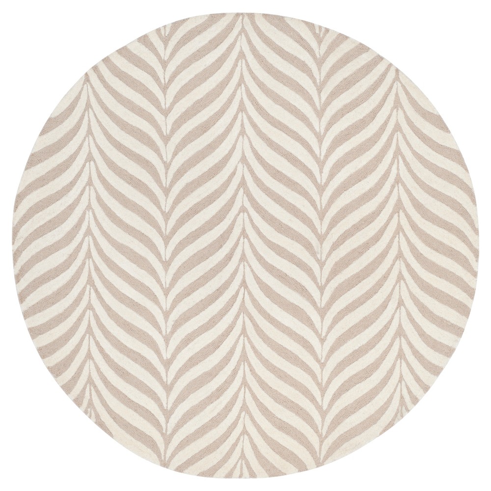 Sand/Ivory Geometric Tufted Round Area Rug 5' - Safavieh