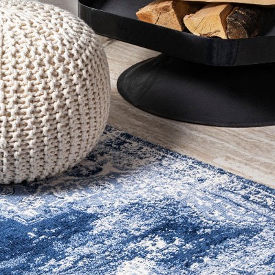 Elegant Reversible Navy/Ivory 8' x 10' Synthetic Area Rug