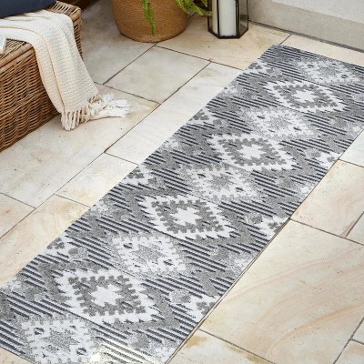 Modern Geometric Gray/White/Black Synthetic Indoor/Outdoor Area Rug