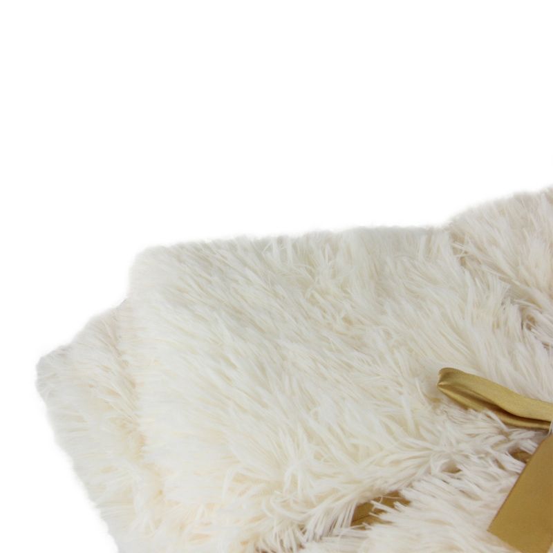 Northlight Cream White Plush Christmas Decorative Rectangular Throw Blanket 50" x 60", 2 of 4