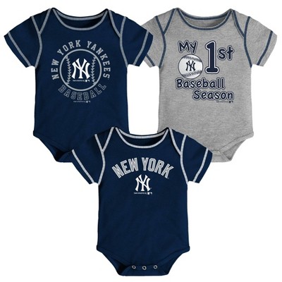 yankees onesie boy