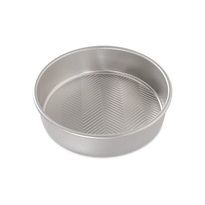 Nordic Ware 9" Round Prism Cake Pan