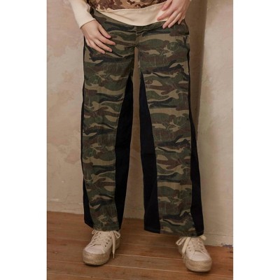 Women's Camouflage Wide Leg Pants With Contrast Panels - Mello