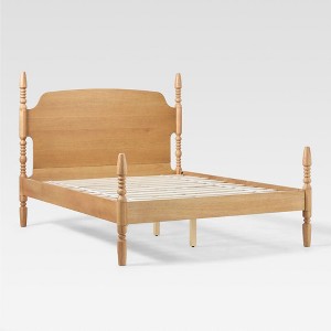 Traditional Solid Wood Spindle Bed - 1 of 4