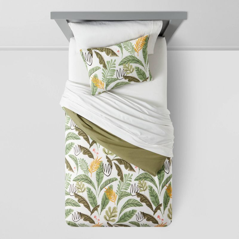 Botanical Print Kids' Duvet Cover Green - Pillowfort™, 3 of 8