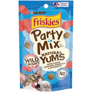 Purina Friskies Party Mix Tuna Natural Yums Crunchy Cat Treats - 1 of 4