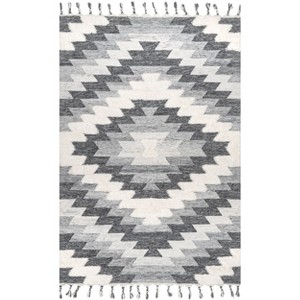 Nuloom Ellie Textured Diamond Aztec Tassel Indoor Area Rug, Gray, 5'x8' - 1 of 4