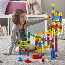 MindWare 103 Piece Marble Run with 20 Marbles - Engineering & Building Toys