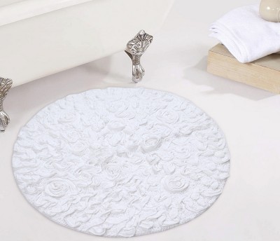 Bell Flower Collection Cotton Floral Pattern Tufted Bath Rug - Home Weavers