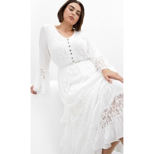 Women's Plus Size Tisha Lace Maxi Dress - ivory | CITY CHIC - 1 of 4
