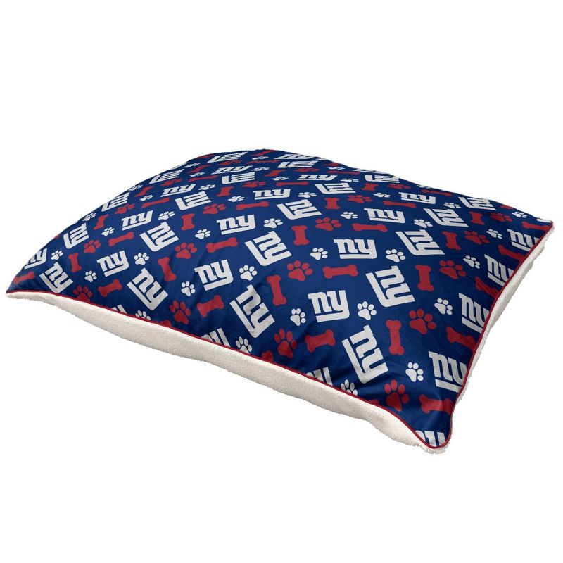 NFL New York Giants Bones Repeat Faux Shearling Pet Bed, 1 of 2