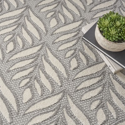 Aloha 8' Round Gray Synthetic Tropical Palm Outdoor Rug
