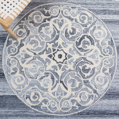 Gray Hand-Tufted Wool and Synthetic 4' x 6' Area Rug