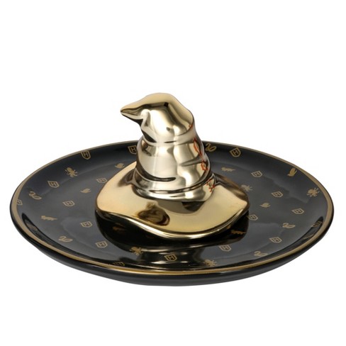 Ring holder deals dish target