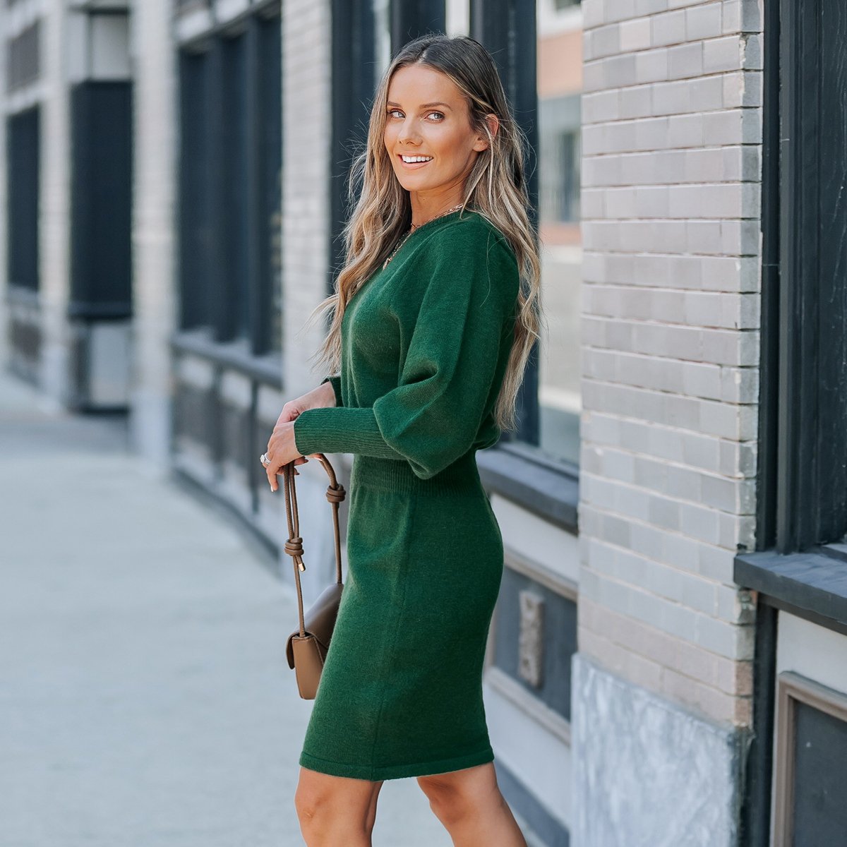 Женские платья Cupshe Women's Cozy Emerald Green Knit Blouson Sleeve Sweater Dress-L-Green — фото 2