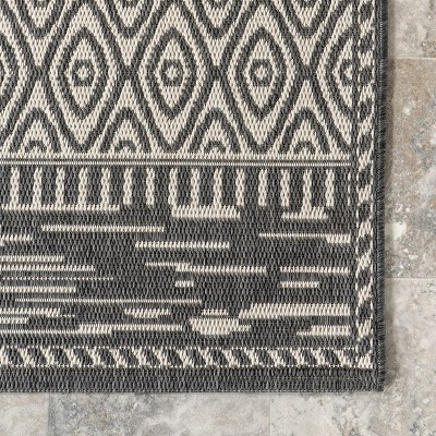 Reversible Gray Synthetic 7'6" x 10'9" Easy-Care Outdoor Area Rug