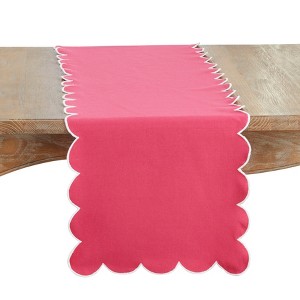Saro Lifestyle Scalloped Table Runner - 1 of 3