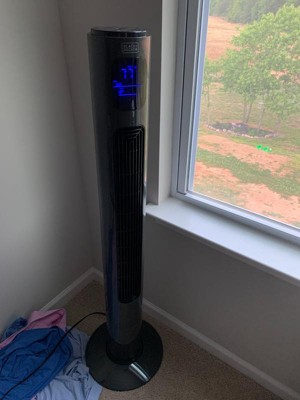 BLACK + DECKER 46 Oscillating Tower Fan withRemote 