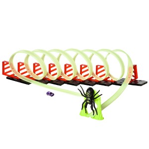 Qaba Track Builder Loop Kit Criss-Cross Glowing Race Track Toy Set Spooky Spider Fun Starter Kit, with Pull-back Car for 3-6 years old, Lime Green - 1 of 4