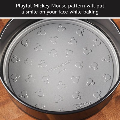 Mickey Mouse Nonstick 9-Inch Round Springform Pan