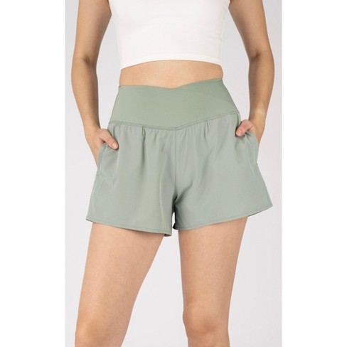 Yogalicious Womens Lightstreme Hybrid Backflip Short With Pockets