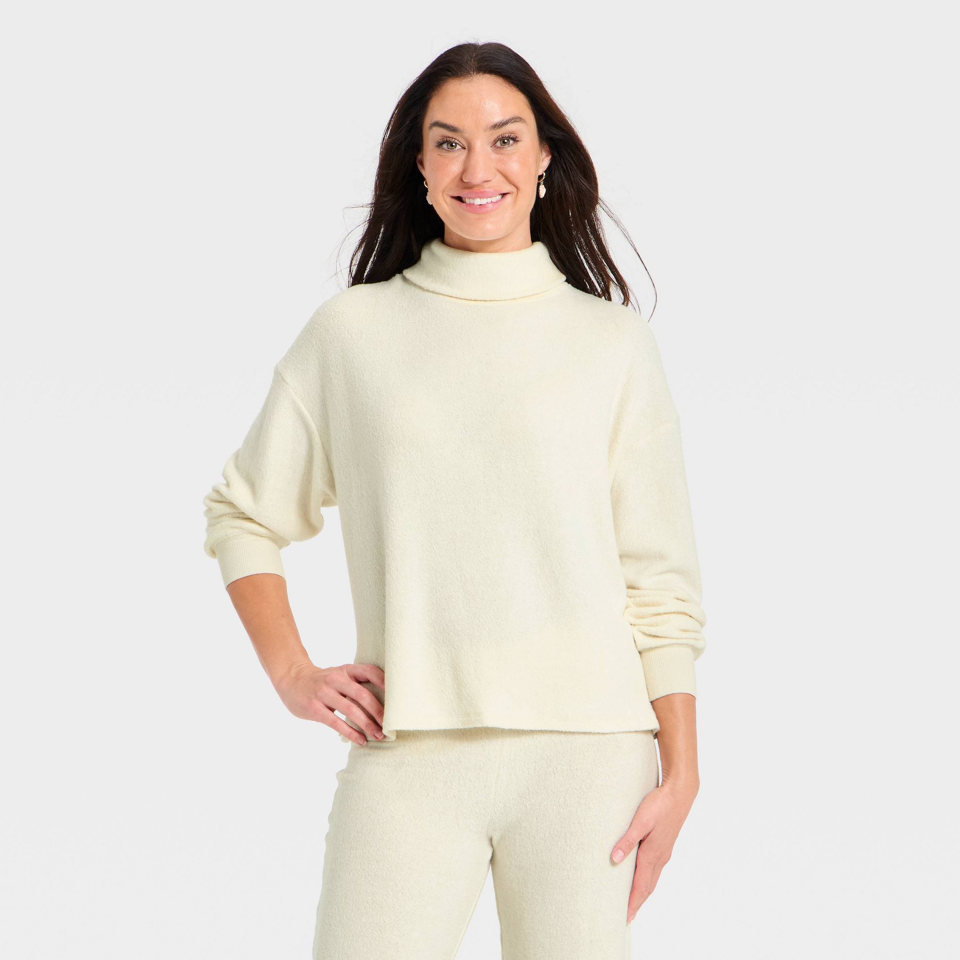 Women's Long Sleeve Mock Turtleneck Pullover Blouse - Universal Thread™