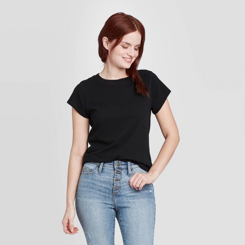 Women's Short Sleeve T-Shirt - Universal Thread™ - image 1 of 4