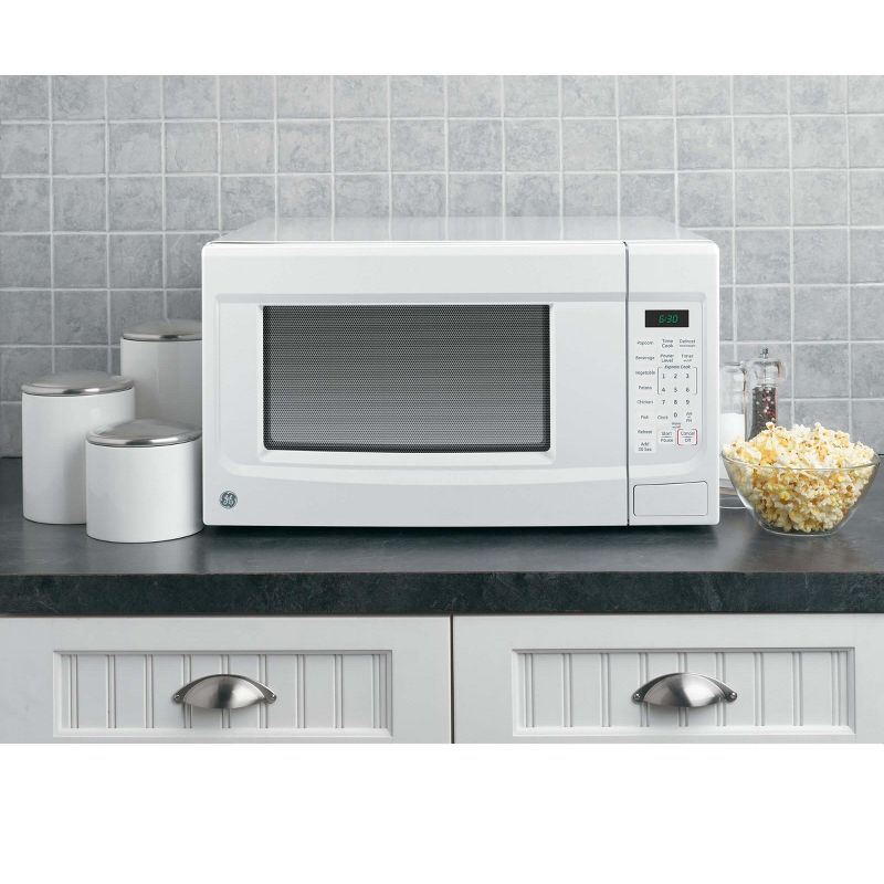 GE JES1460DSWW 1.4 Cu. Ft. White Countertop Microwave Oven, 3 of 7
