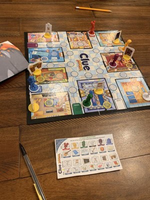 Clue Junior Classic Board Game for Kids and Family Ages 5 and Up, 2-6  players 