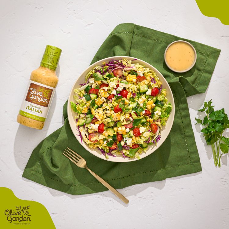 Olive Garden Signature Italian Salad Dressing - 16fl oz, 4 of 8