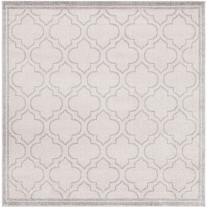 Amherst AMT412 Power Loomed Indoor Rugs - Safavieh - 1 of 4