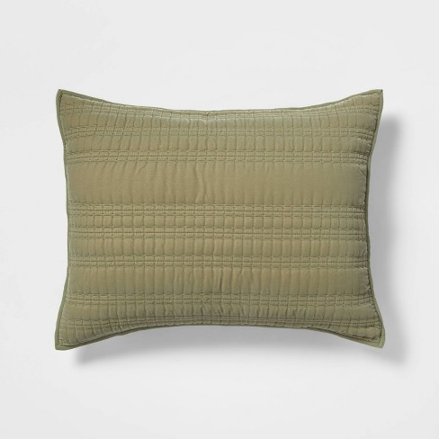 Green velvet best sale pillow shams