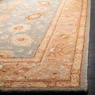 Elegance Reimagined 36" Round Tufted Wool Accent Rug in Blue