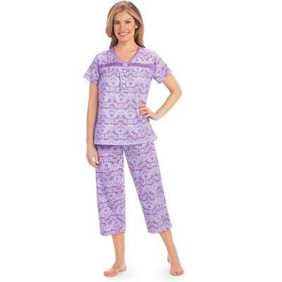 Collections Etc V-Neck Lace Trim Floral Pattern 2-Piece Capri Pajama Set