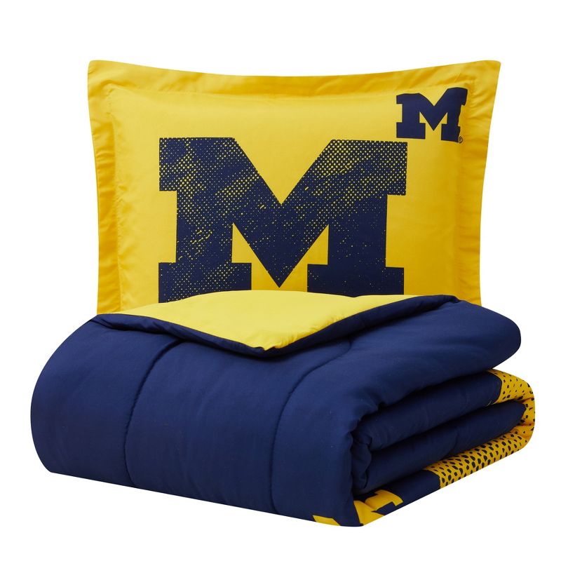 NCAA Officially Licensed Comforter Set, 2 of 7